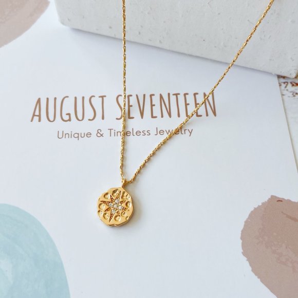 Gold North Star Necklace - Picture 4 of 6